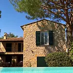 Villa Vuyani
