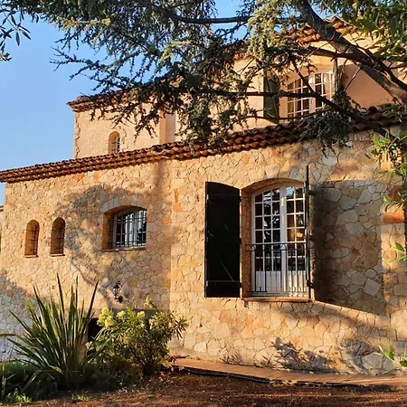 Villa Vuyani *